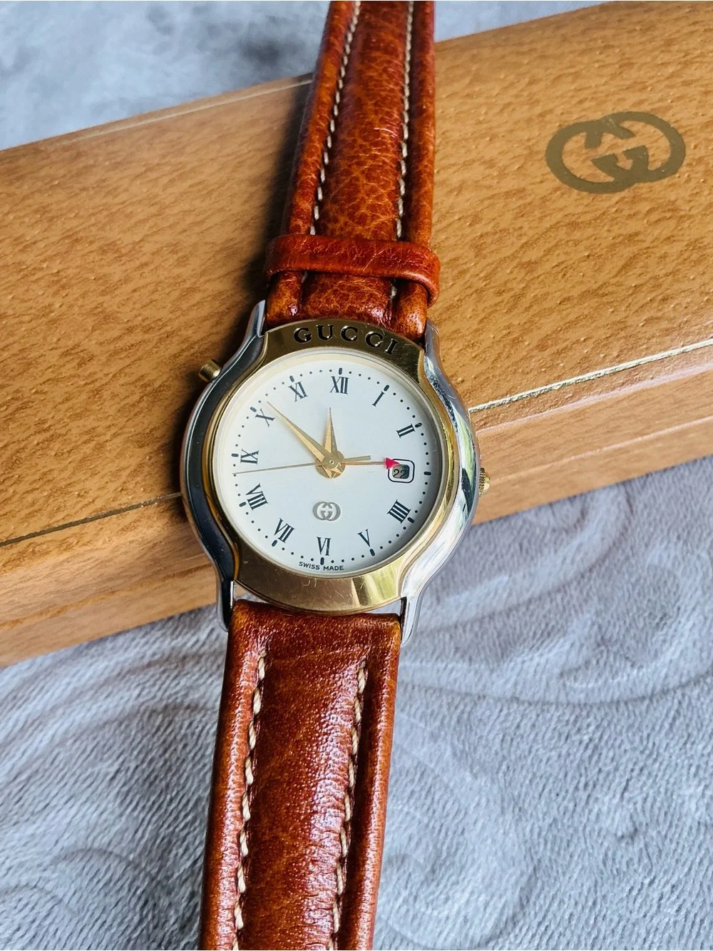 Ladies GUCCI  DRESS watch🔥🔥